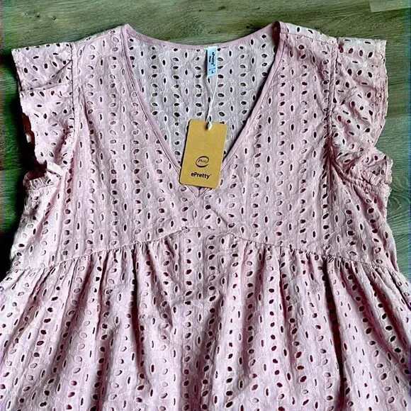 NWT ePretty Summer Fashion V-Neck Eyelet Shirt Sizes S and L - Picture 2 of 4